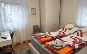 Gästezimmer Boxenstopp